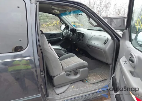 2001 Ford F-150 Lariat/Xl/Xlt из США, поврежденный, VIN 2FTRX18L01CB03646